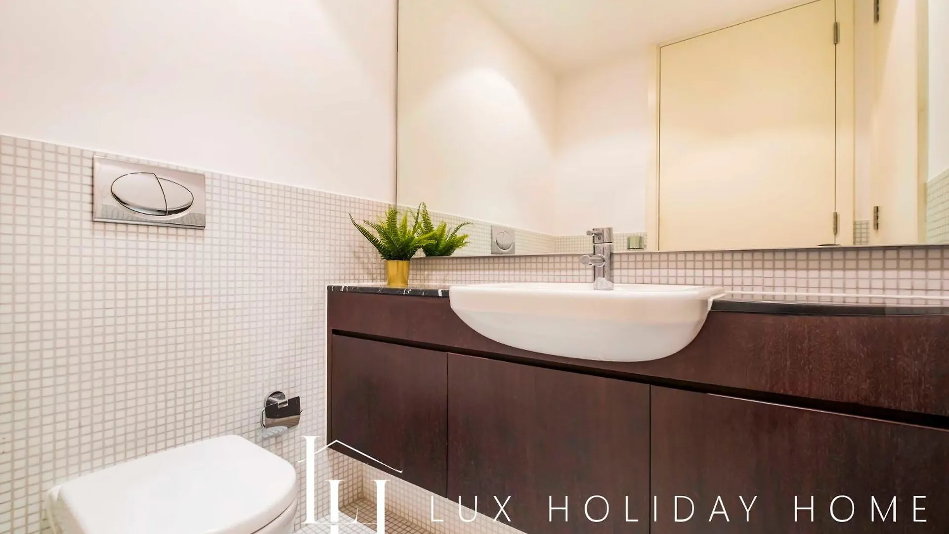 Lux The Elegant Difc Suite Dubai United Arab Emirates